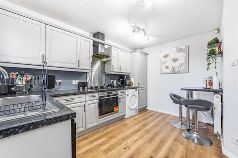 3 bedroom semi-detached house for sale, Meadowbank, Dudley, NE23