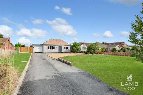 3 bedroom detached bungalow for sale, Point Clear Road, St. Osyth CO16