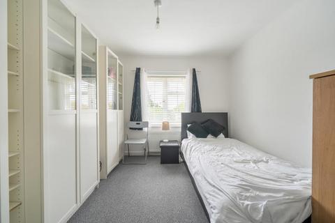 4 bedroom semi-detached house for sale, Oxford Road,  Kidlington,  OX5