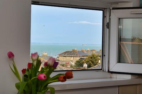 2 bedroom flat for sale, CENTRAL & COASTAL RYDE