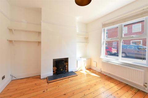 3 bedroom terraced house to rent, Barlow Street, York