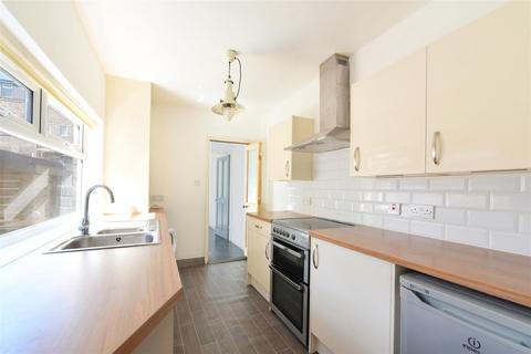 3 bedroom terraced house to rent, Barlow Street, York
