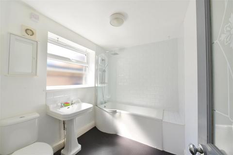3 bedroom terraced house to rent, Barlow Street, York