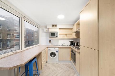 Studio to rent, Fitzroy Street, London W1T