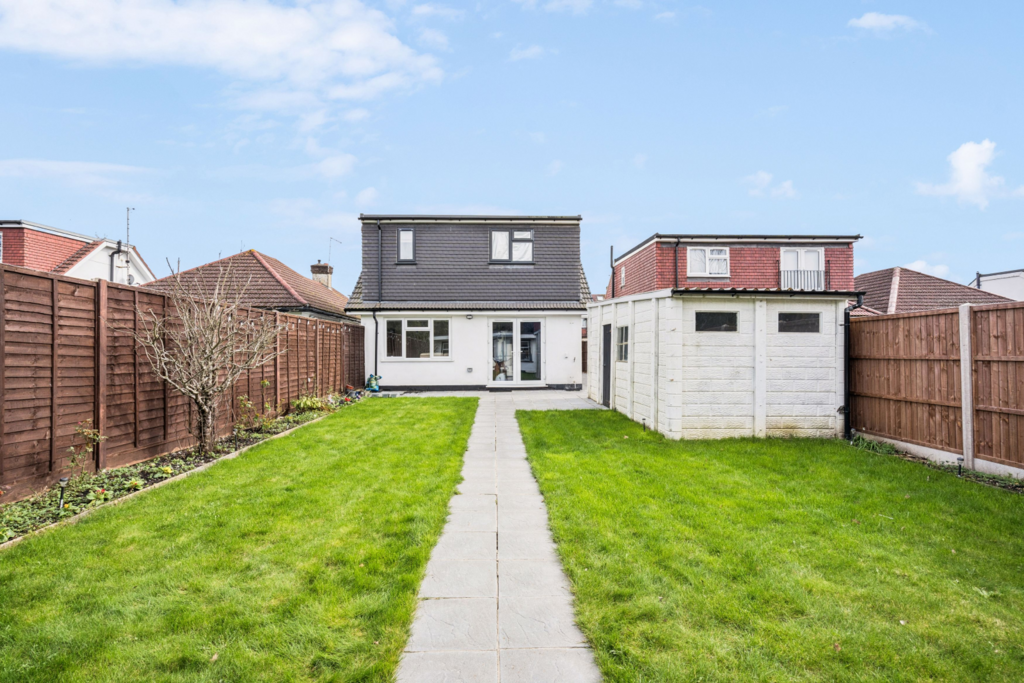 House exterior, garden