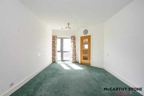 1 bedroom apartment for sale, Eversley Court, Dane Road, Seaford, East Sussex BN25 1FF