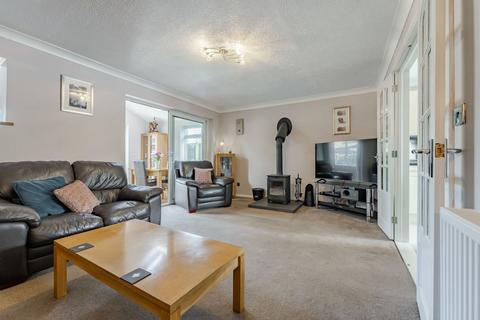3 bedroom end of terrace house for sale, Lyndford Road, Stalham