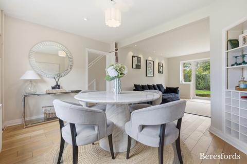 3 bedroom semi-detached house for sale, Hill Crescent, Chelmsford, CM2