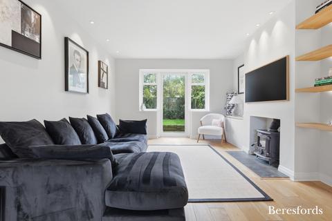 3 bedroom semi-detached house for sale, Hill Crescent, Chelmsford, CM2
