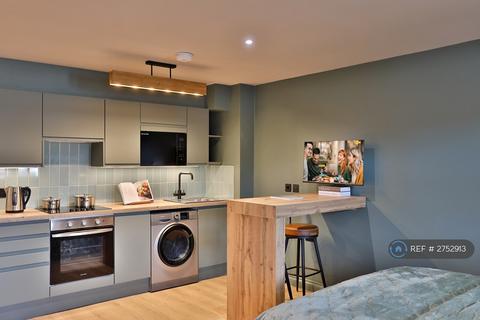 Studio to rent, Brand New - Private Parking, Bicester, OX26