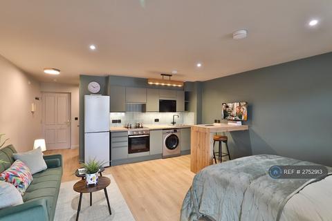 Studio to rent, Brand New - Private Parking, Bicester, OX26