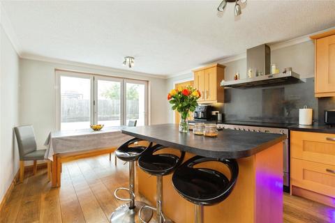 5 bedroom semi-detached house for sale, Douglas Road, Aylesbury, Buckinghamshire, HP20