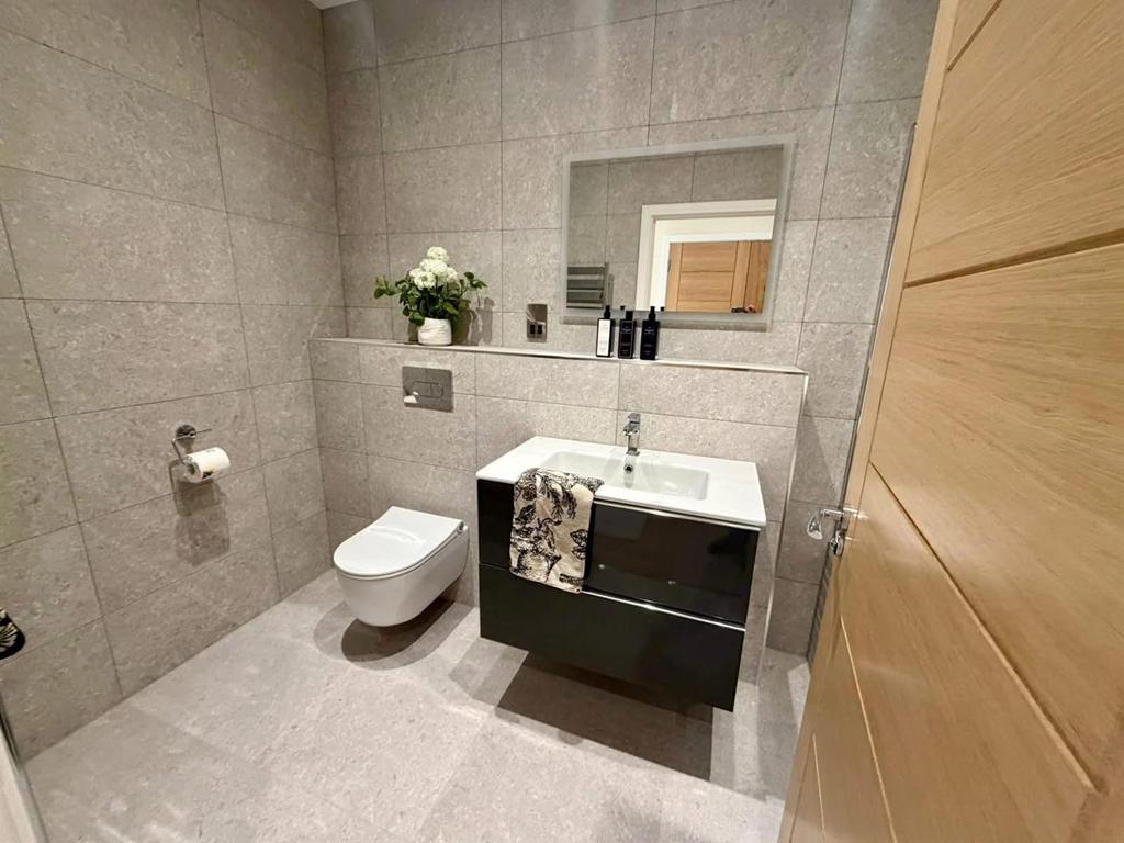 3 bath.jpg