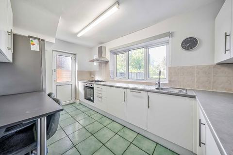 4 bedroom house to rent, Mansfield Avenue, Barnet EN4
