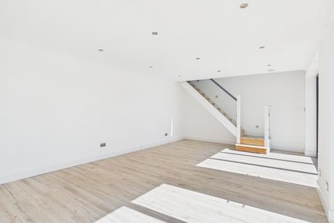 5 bedroom semi-detached house for sale, Robinson Road, High Wycombe, Buckinghamshire, HP13