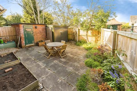 2 bedroom flat for sale, Chirk Close, CHESTER, Cheshire, CH2