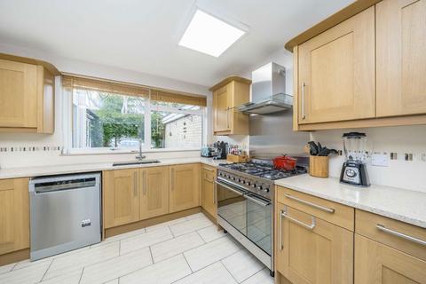 5 bedroom terraced house to rent, Lansdowne Road, London SW20