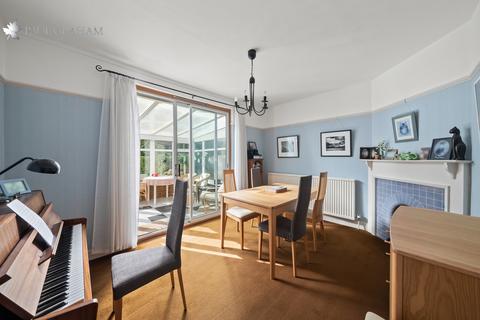 3 bedroom chalet for sale, Demesne Road, Wallington