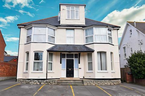 1 bedroom flat for sale, 22a Carlton Road South