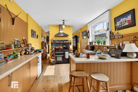 4 bedroom terraced house for sale, Ryder Street, Cardiff, CF11
