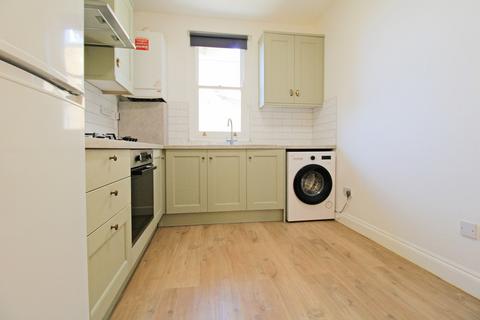1 bedroom flat to rent, Bethnal Green Road, London E2
