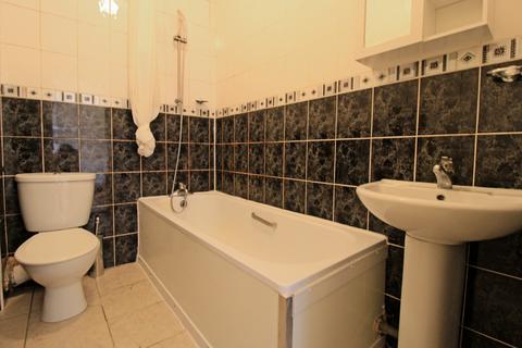 1 bedroom flat to rent, Bethnal Green Road, London E2