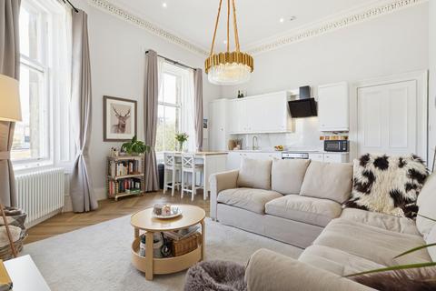 2 bedroom flat for sale, Cleveden Drive, Glasgow G12