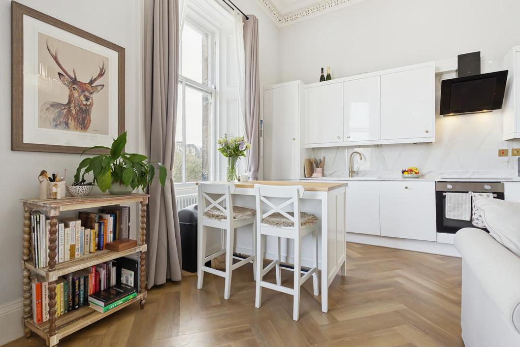 Apartment in Glasgow - More
