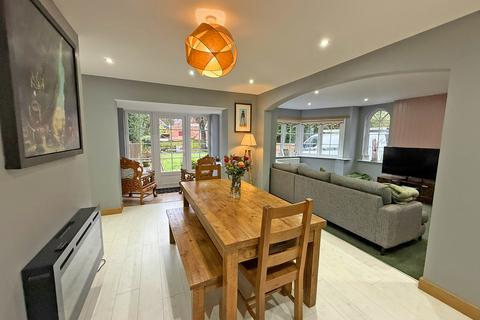 4 bedroom semi-detached house for sale, Station Road, Scarborough YO13