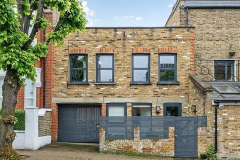 Bramfield Road, Battersea, London, SW11