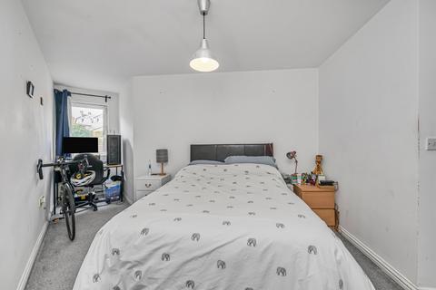 1 bedroom flat for sale, Effra Parade, London, SW2