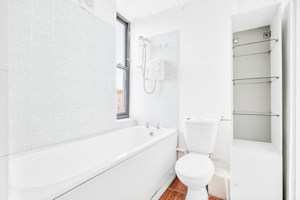 Apartment in London - View 3