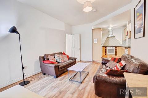 3 bedroom apartment for sale, Helmsley Road, Newcastle Upon Tyne NE2