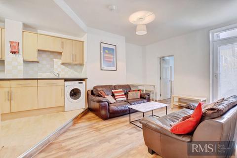 3 bedroom apartment for sale, Helmsley Road, Newcastle Upon Tyne NE2