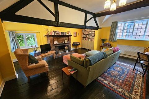 2 bedroom cottage for sale, Old Bank Place, Sutton Coldfield, B72 1UU