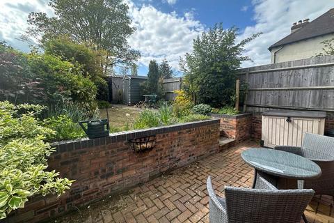 2 bedroom semi-detached house for sale, Victoria Road, Bridgnorth WV16