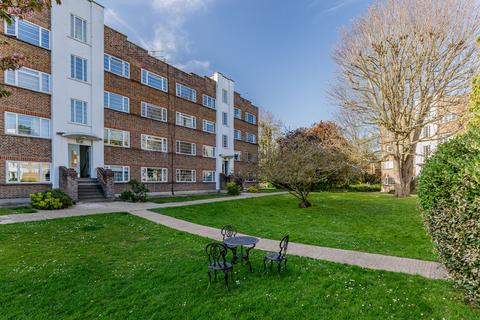 Park Road, Hampton Wick, Kingston Upon Thames, KT1 4AX