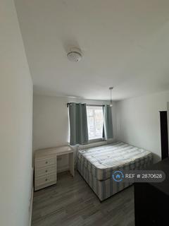 1 bedroom in a house share to rent, Leacroft Close, West Drayton, UB7