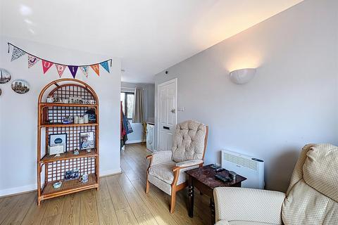 1 bedroom apartment for sale, Alexandra Court, Kenilworth