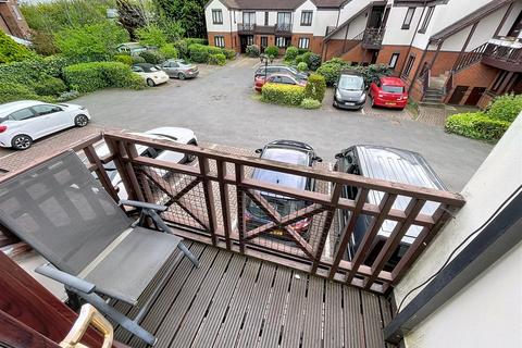 1 bedroom apartment for sale, Alexandra Court, Kenilworth