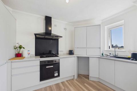 2 bedroom flat for sale, Victoria Avenue, Southend-on-sea SS2