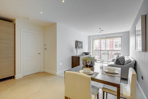 2 bedroom apartment for sale, Broadway, Essex SS9