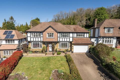 4 bedroom detached house for sale, Farleigh Dean Crescent, Croydon, CR0 9AD