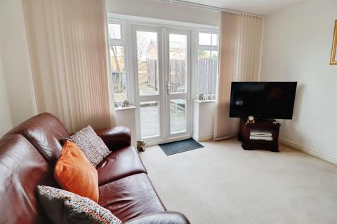 2 bedroom mews for sale, Redwood Drive, Crewe CW1