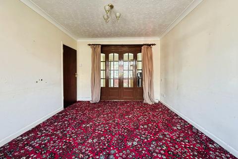 3 bedroom semi-detached house for sale, Harcourt Road, Southampton SO18