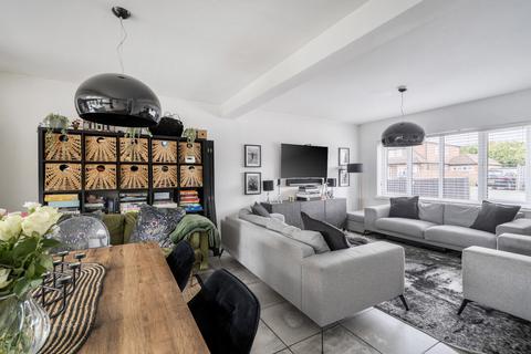 3 bedroom end of terrace house for sale, Croft Corner, Old Windsor, Windsor