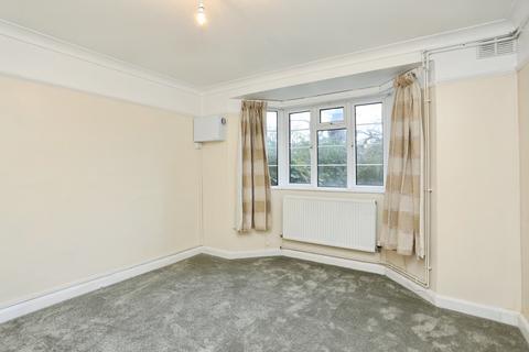 2 bedroom flat for sale, Amblecote Road, London, SE12