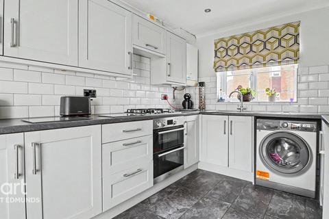 2 bedroom end of terrace house for sale, Wheatfields, Thurston, Bury St Edmunds