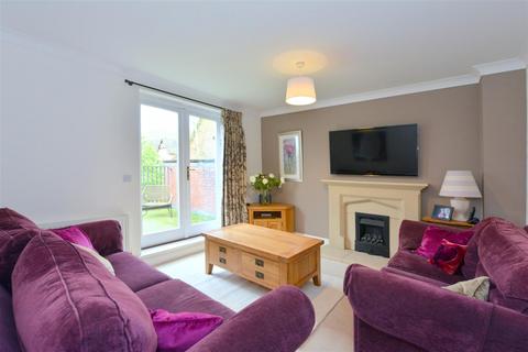 4 bedroom townhouse for sale, Oakley Manor Gardens, Belle Vue, Shrewsbury