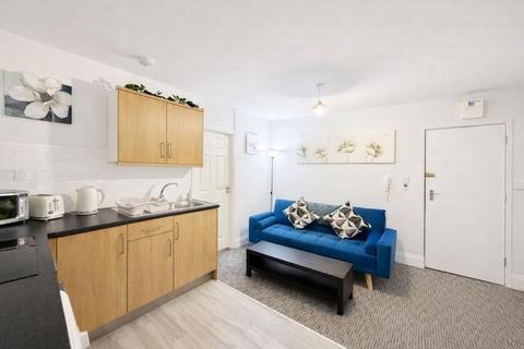 1 bedroom flat to rent, High Street, Gateshead, NE8